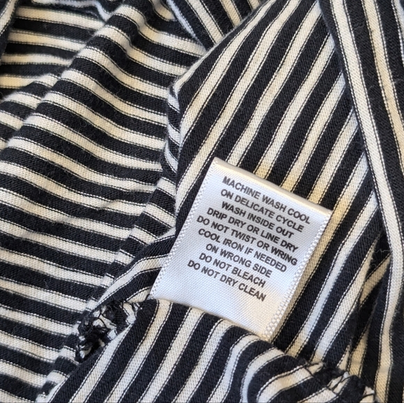 Cathy Daniels Half-Sleeve Striped Shirt with Embroidered Floral Design VTG - Picture 7 of 8